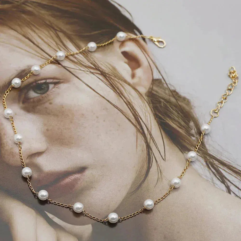 ゴールドの真珠のネックレス